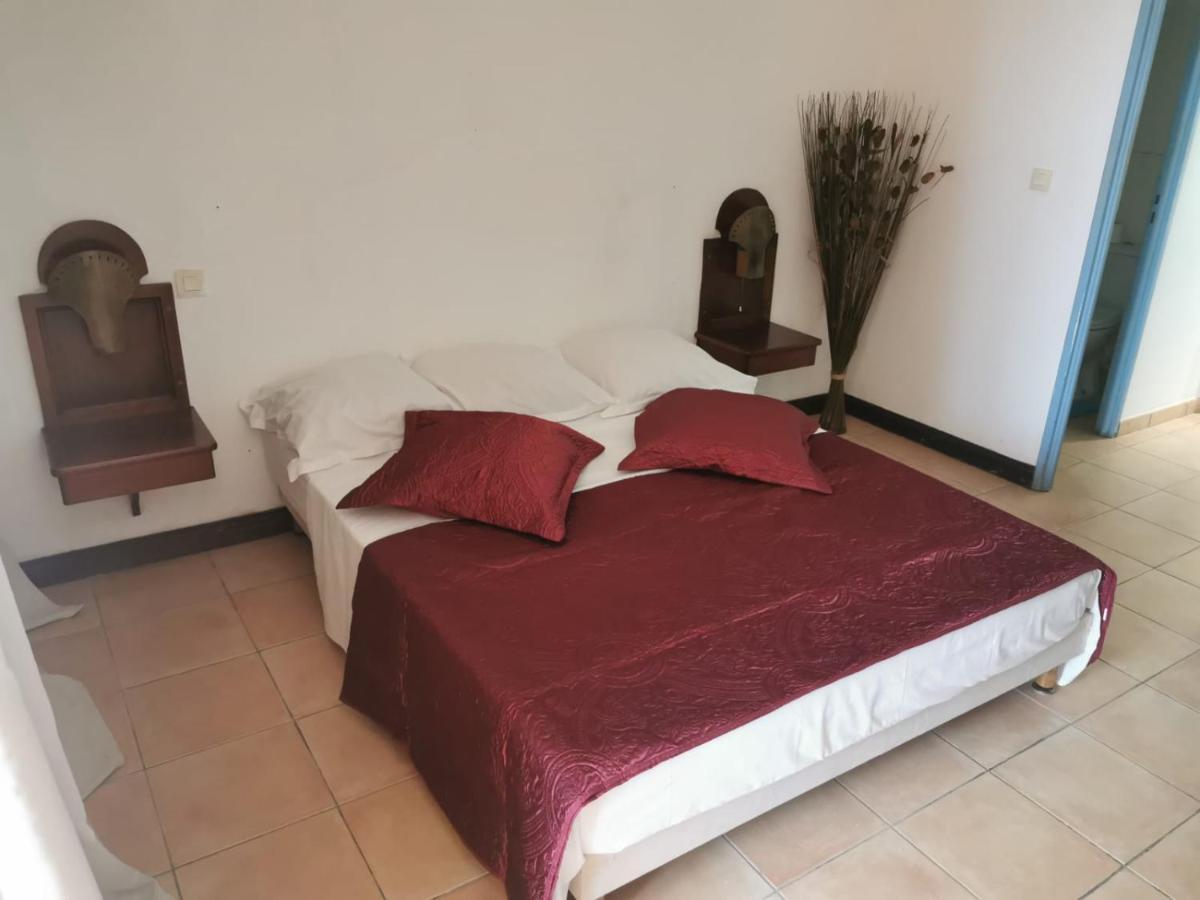 Appartamento Chez Chrys Sainte-Anne Esterno foto