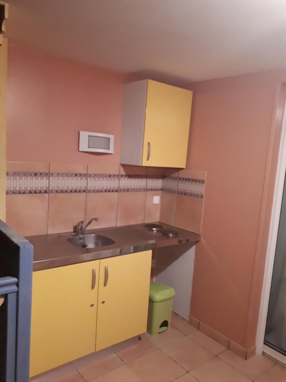 Appartamento Chez Chrys Sainte-Anne Esterno foto